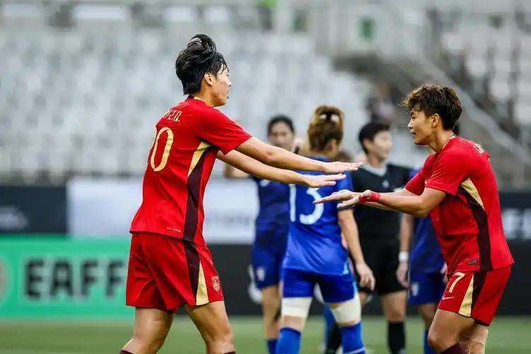 关于东亚杯-补时险失球中国女足雨战0-0日本队无缘冠军的信息