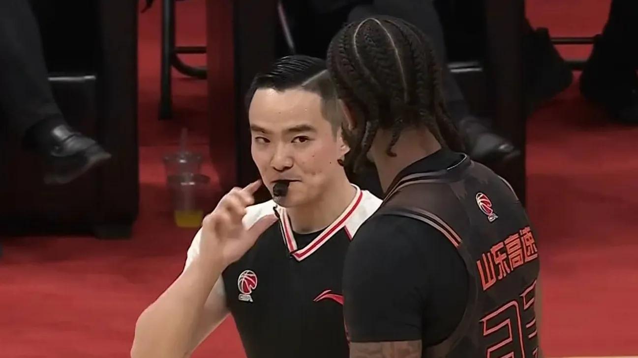 瑞士队遗憾出局，虎头蛇尾(虎头蛇尾是什么动物生肖)